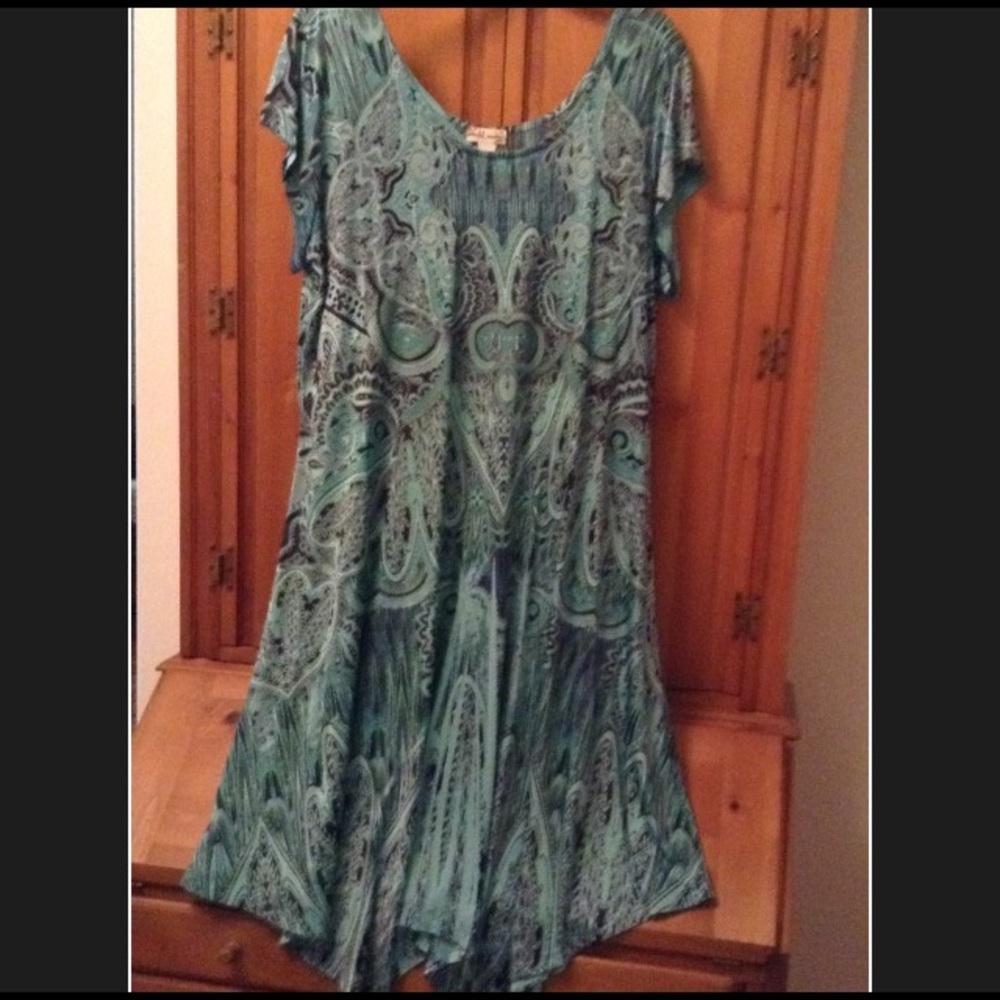 Lovely dress. XL